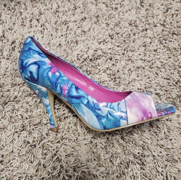 BCBGeneration Splattered Heel - Picture 6 of 12